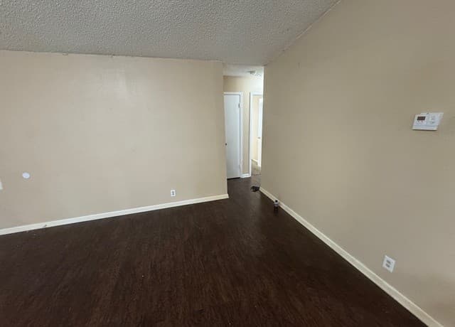 3-bedroom rental at 7114 Winter Ridge in Converse, TX — photo 2
