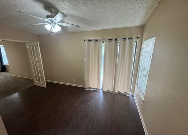 3-bedroom rental at 7114 Winter Ridge in Converse, TX — photo 3