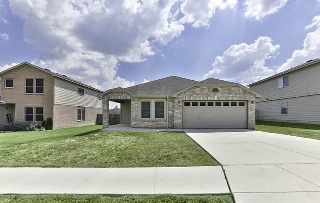 3-bedroom rental at 233 N Willow Way in Cibolo TX