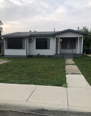 2-bedroom rental at 215 Edna Ave in San Antonio TX