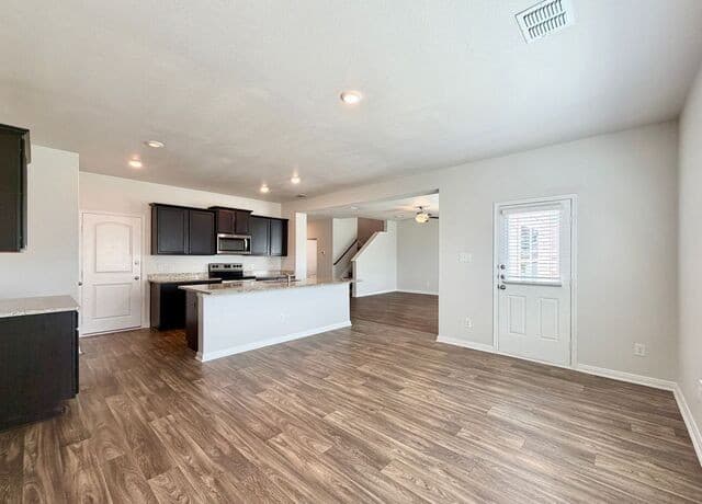 4-bedroom rental at 10950 Chippewa Trace in San Antonio, TX — photo 5