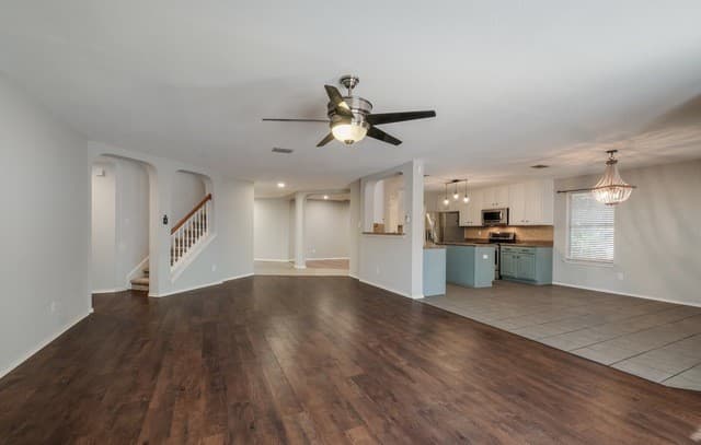 4-bedroom rental at 15234 Redbird Mnr in San Antonio, TX — photo 2