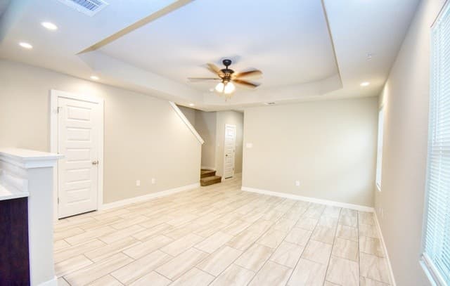 3-bedroom rental at 8311 Via Pisa Unit UNIT 103 in San Antonio, TX — photo 3