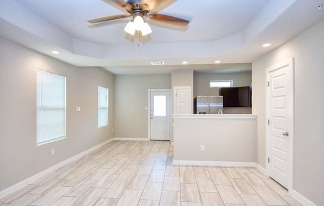 3-bedroom rental at 8311 Via Pisa Unit UNIT 103 in San Antonio, TX — photo 4