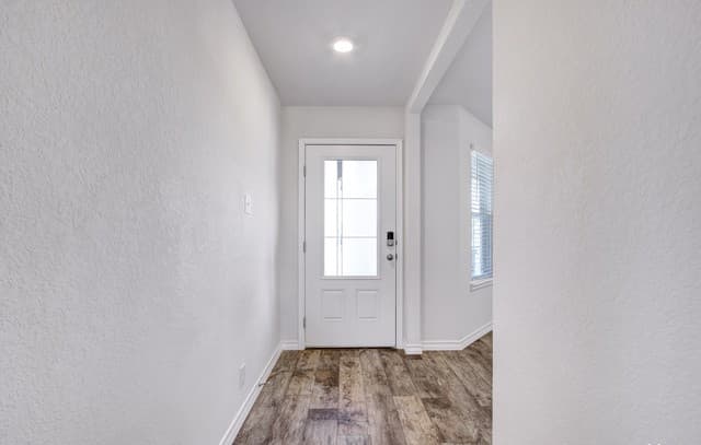 4-bedroom rental at 22224 Backspin in San Antonio, TX — photo 2