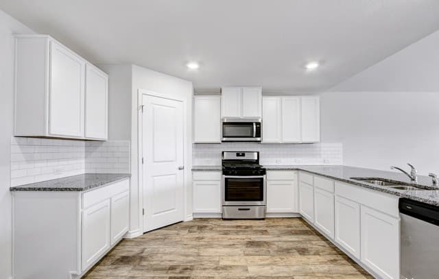 4-bedroom rental at 22224 Backspin in San Antonio, TX — photo 5