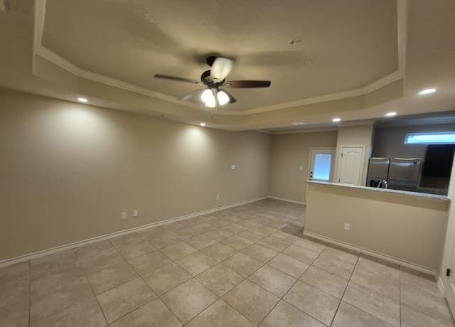 3-bedroom rental at 6410 Marcel Way Unit 103 in San Antonio, TX — photo 2