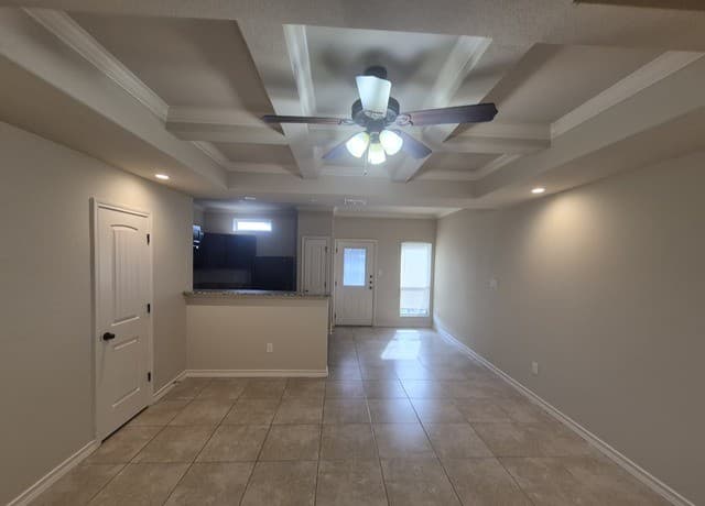 3-bedroom rental at 6011 Karly Way Unit 103 in San Antonio, TX — photo 5