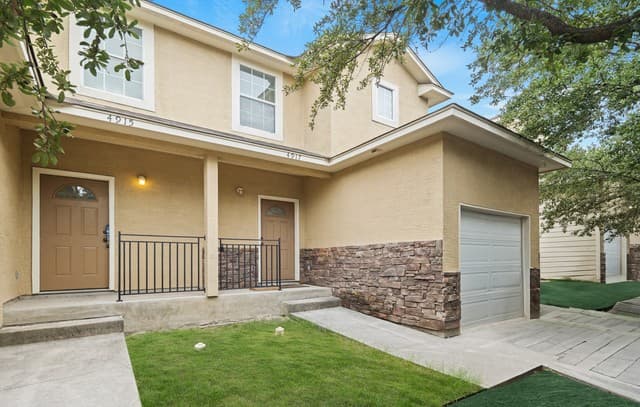3-bedroom rental at 4917 Appleseed Court in San Antonio, TX — photo 2