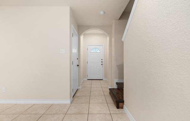 3-bedroom rental at 4917 Appleseed Court in San Antonio, TX — photo 4