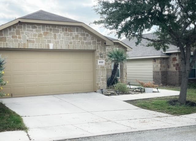 3-bedroom rental at 10202 Sun Mill in San Antonio, TX — photo 2