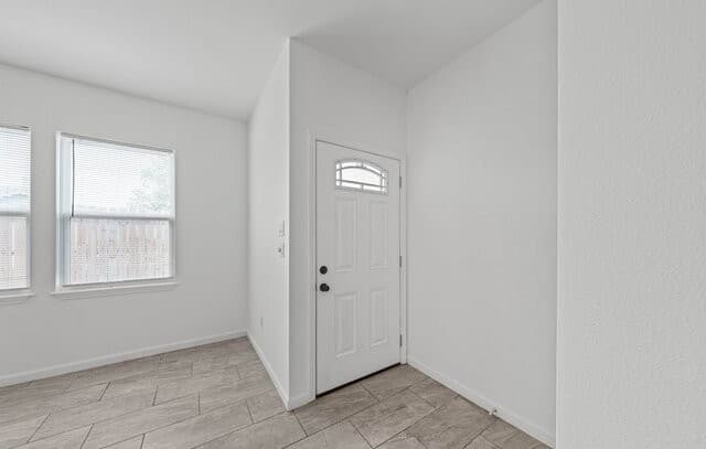 2-bedroom rental at 323 Gabriel Unit 201 in San Antonio, TX — photo 4