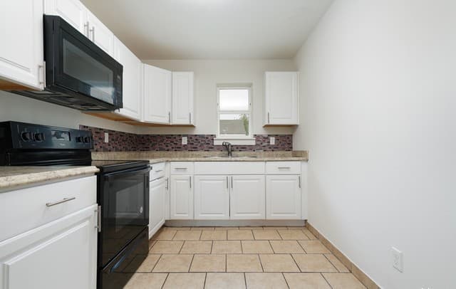 4-bedroom rental at 214 Nopal St Unit 201 in San Antonio TX
