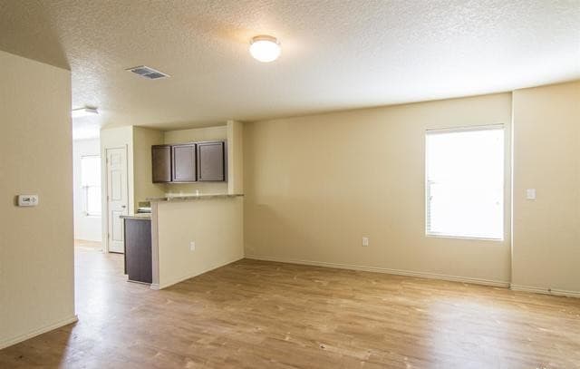 4-bedroom rental at 2242 Fishing Trail in San Antonio, TX — photo 3