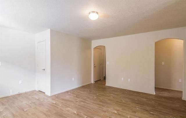 4-bedroom rental at 2242 Fishing Trail in San Antonio, TX — photo 5
