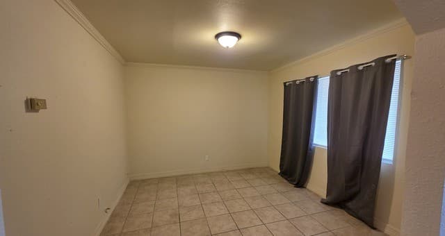 3-bedroom rental at 115 Wilmot in San Antonio, TX — photo 4