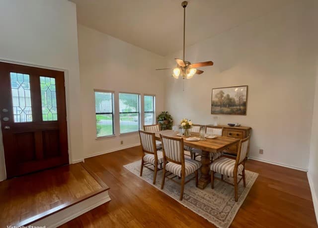 3-bedroom rental at 7734 Oakhill Park Dr in San Antonio, TX — photo 5