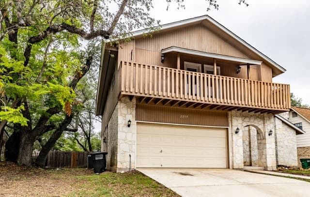 4-bedroom rental at 2239 Rippling Rill St in San Antonio, TX — photo 2