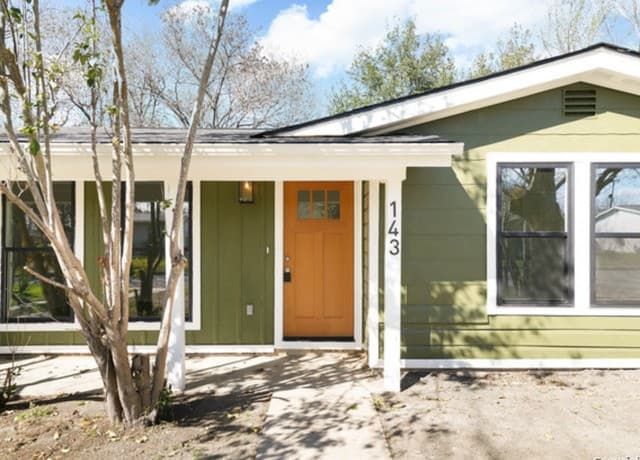 4-bedroom rental at 143 Kinder in San Antonio, TX — photo 3