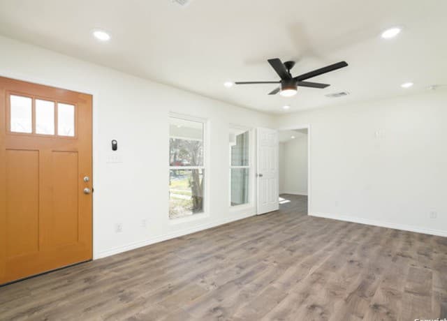 4-bedroom rental at 143 Kinder in San Antonio, TX — photo 4