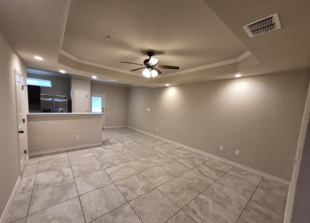 3-bedroom rental at 6418 Marcel Way Unit 102 in San Antonio, TX — photo 2