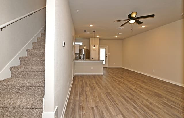 3-bedroom rental at 11318 Clearmine Unit 102 in San Antonio, TX — photo 3