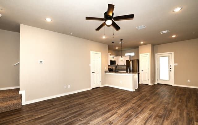 3-bedroom rental at 11318 Clearmine Unit 102 in San Antonio, TX — photo 5