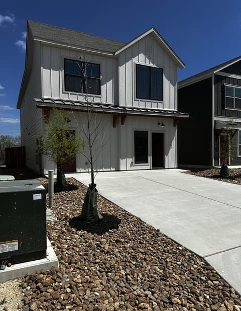 3-bedroom rental at 7146 Magnolia Creek Unit 101 in San Antonio TX