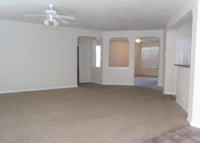 5-bedroom rental at 24518 Drew Gap in San Antonio, TX — photo 4
