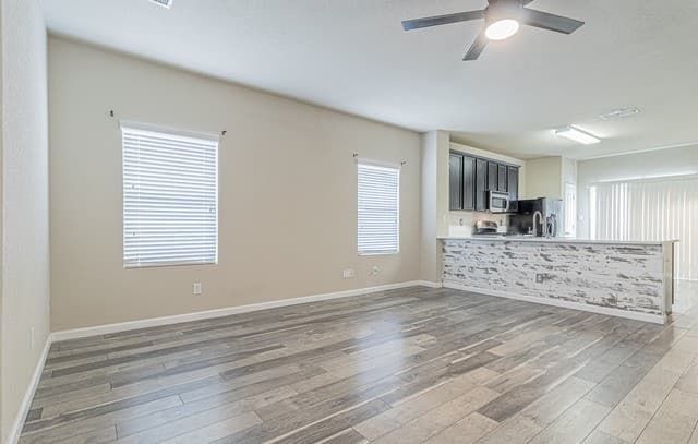 4-bedroom rental at 12239 Hamlin in San Antonio, TX — photo 3