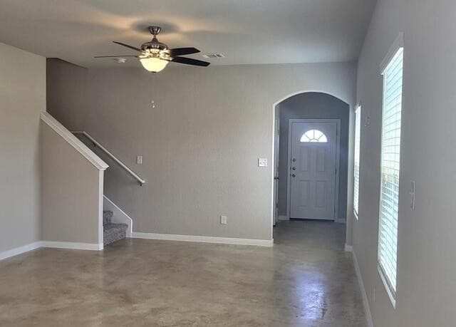 3-bedroom rental at 7911 Dial Ike Dr Unit 502 in San Antonio, TX — photo 2