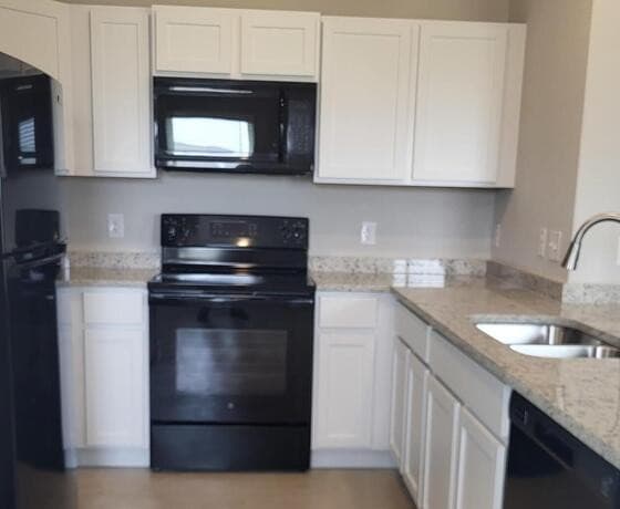 3-bedroom rental at 7911 Dial Ike Dr Unit 502 in San Antonio, TX — photo 4