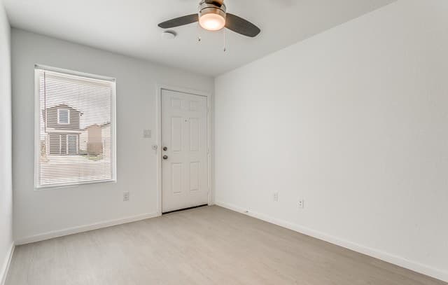 2-bedroom rental at 5010 Primrose in Converse, TX — photo 4