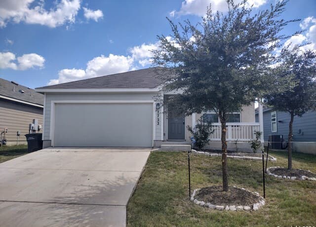3-bedroom rental at 7722 Blue Gulf Dr in San Antonio TX