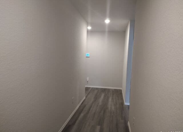 3-bedroom rental at 7722 Blue Gulf Dr in San Antonio, TX — photo 4
