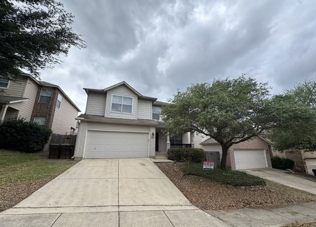 3-bedroom rental at 5629 Poppy Seed Run in Leon Valley, TX — photo 2