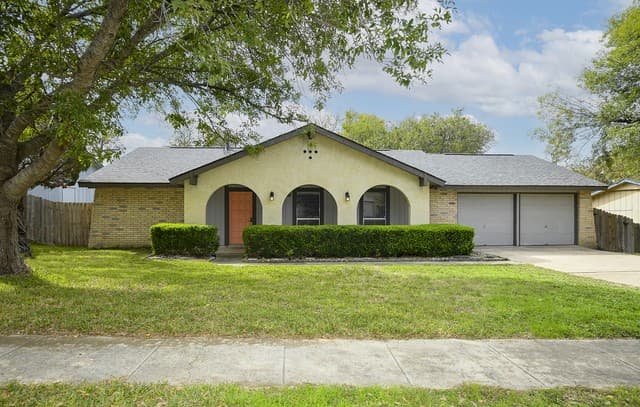 4-bedroom rental at 12418 Bret Springs in San Antonio TX
