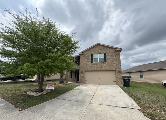 3-bedroom rental at 12119 Luckey Vw in San Antonio, TX — photo 4