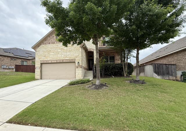 4-bedroom rental at 12006 Pitcher Rd in San Antonio, TX — photo 3