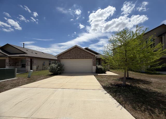 3-bedroom rental at 4042 Bay Leaf Loop in Von Ormy TX