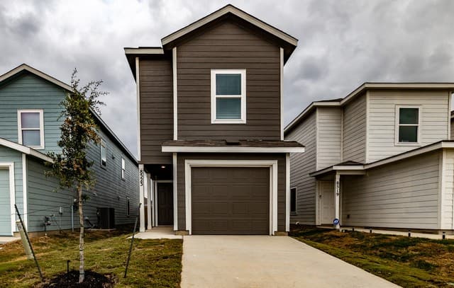 4-bedroom rental at 8523 Green Bliss in San Antonio TX