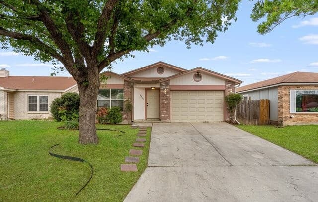3-bedroom rental at 6863 Cypress Mist in Converse TX