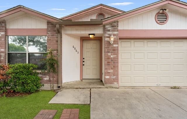 3-bedroom rental at 6863 Cypress Mist in Converse, TX — photo 3