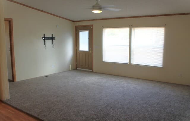 4-bedroom rental at 458 Patton Rd in Somerset, TX — photo 2