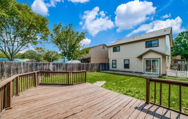 4-bedroom rental at 7739 Alverstone in San Antonio, TX — photo 5