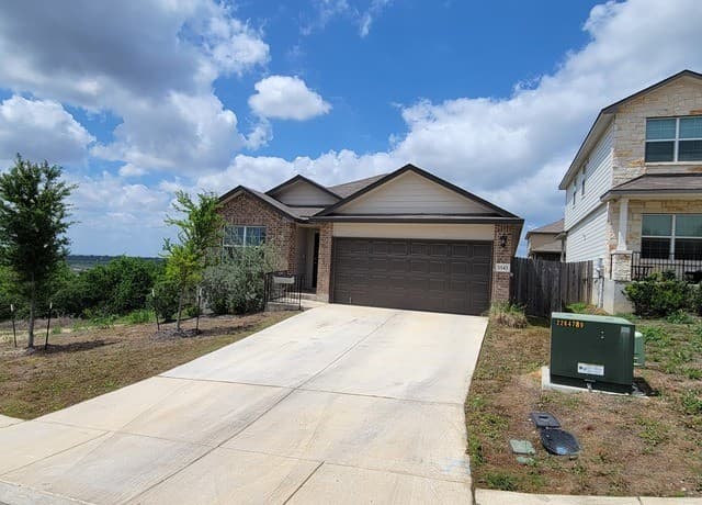 3-bedroom rental at 1543 Rocky Rise in San Antonio TX