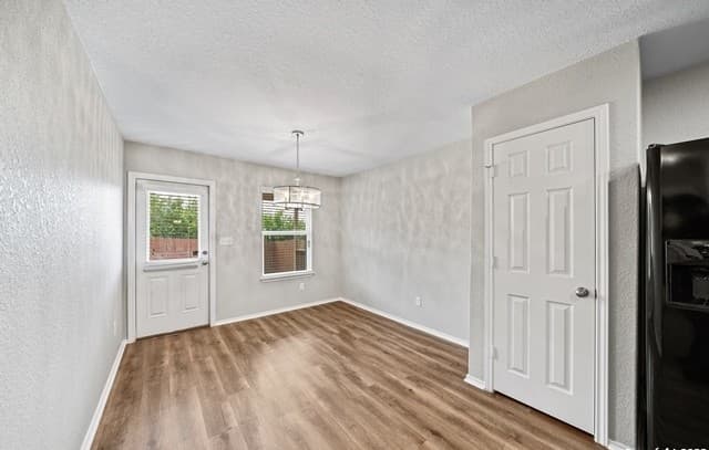 3-bedroom rental at 10134 Castello Cyn in San Antonio, TX — photo 3