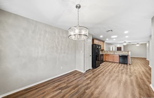 3-bedroom rental at 10134 Castello Cyn in San Antonio, TX — photo 4