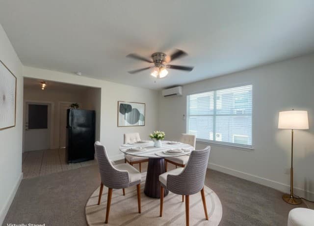 1-bedroom rental at 1020 W French Place Unit 4 in San Antonio, TX — photo 2