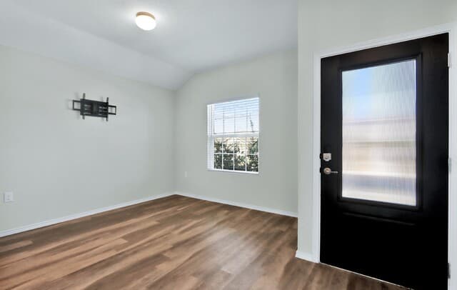 3-bedroom rental at 6854 Hibiscus Fls in San Antonio, TX — photo 4